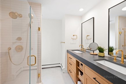 Orleans Cape Cod vacation rental - Primary full bathroom