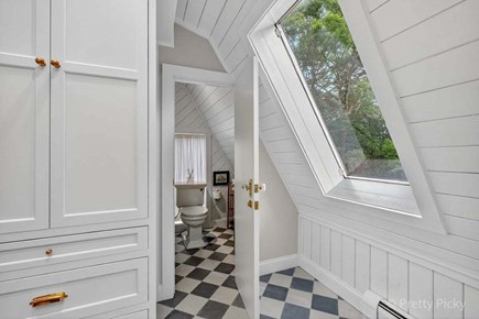 Harwich Cape Cod vacation rental - Main floor half bath near kitchen