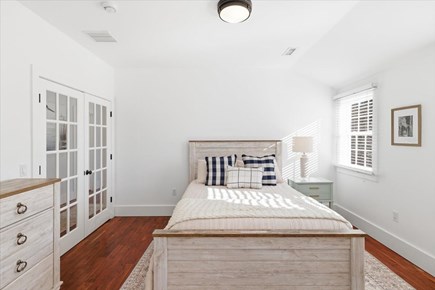 Chatham Cape Cod vacation rental - One of two Queen bedrooms on the second floor