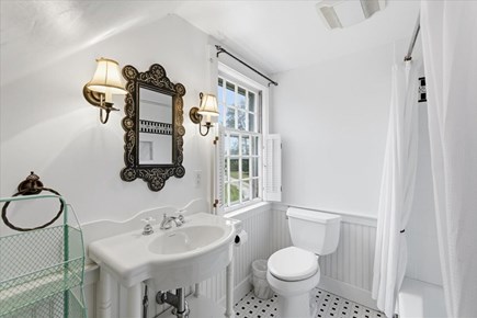 Orleans Cape Cod vacation rental - Second full bathroom
