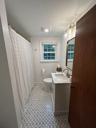 Dennis Cape Cod vacation rental - 1 full bath with tub and shower