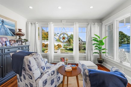 Bourne, Buzzards Bay Cape Cod vacation rental - Sitting area