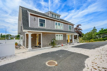 Bourne, Buzzards Bay Cape Cod vacation rental - Inviting view of the home