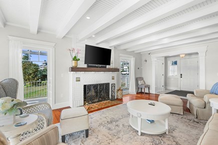 Bourne, Buzzards Bay Cape Cod vacation rental - Comfortable first floor livingroom