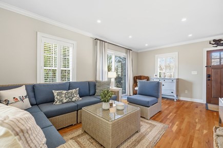 Harwich Port Cape Cod vacation rental - Living room