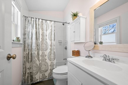 Harwich Port Cape Cod vacation rental - Bathroom 2: Full w/ tub/shower combo: 2nd Floor