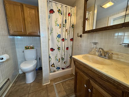 Brewster Cape Cod vacation rental - Primary Bathroom