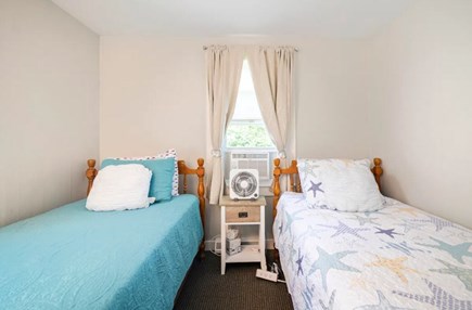 Falmouth Cape Cod vacation rental - Smaller bedroom (twin beds)