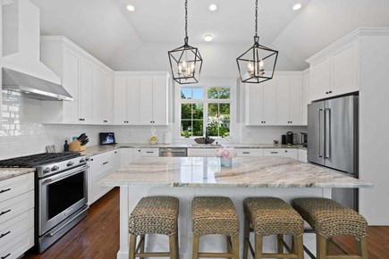 Harwich Cape Cod vacation rental - Alluring modern kitchen