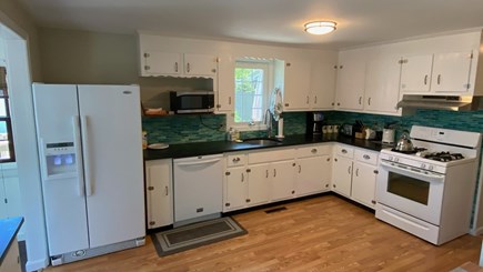 Harwich Center Cape Cod vacation rental - Kitchen