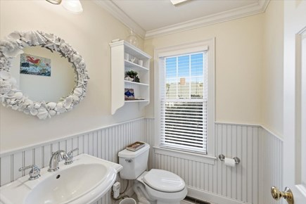 Chatham Cape Cod vacation rental - Half bath on main level