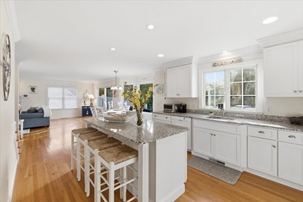 Chatham Cape Cod vacation rental - Bright and cheerful kitchen