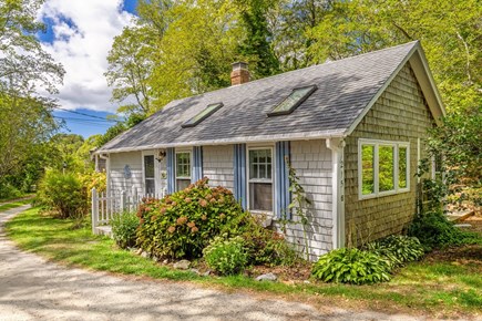 Wellfleet Cape Cod vacation rental - Sweet cottage is close to nature trails and Burton Baker Beach