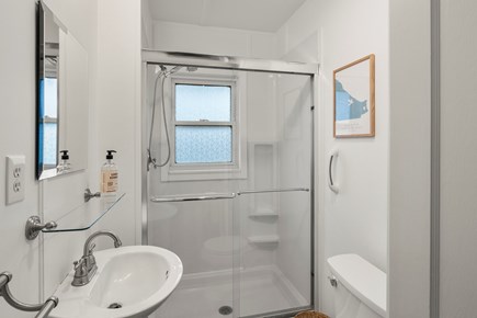 Plymouth MA vacation rental - Full bathroom
