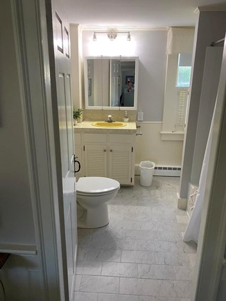 Chatham Cape Cod vacation rental - First floor full bath with tub/shower