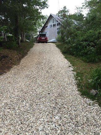 Wellfleet Cape Cod vacation rental - Compass Hill cottage drive
