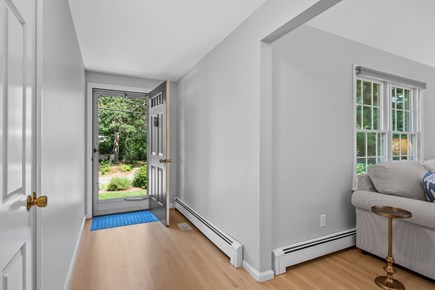 Osterville Cape Cod vacation rental - Entryway into property