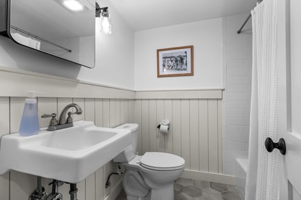 Centerville Cape Cod vacation rental - Bathroom 1- Full with shower and tub combination- Upper level