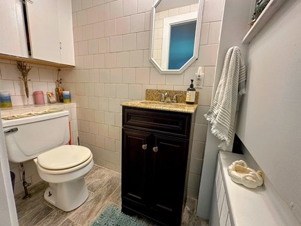 Brewster Cape Cod vacation rental - Main Floor Half Bath