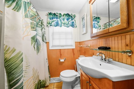West Yarmouth Cape Cod vacation rental - Bathroom 2 with shower/tub combo