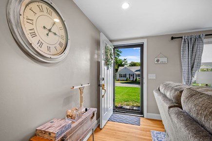 Yarmouth Port Cape Cod vacation rental - Entryway to home