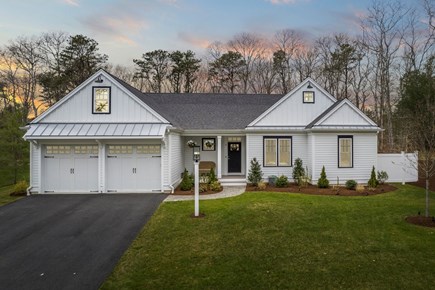 Mashpee Cape Cod vacation rental - Front Exterior