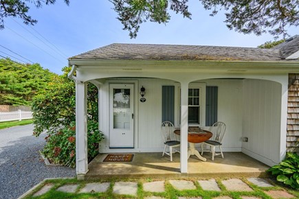 Harwich Port Cape Cod vacation rental - Entryway with seating