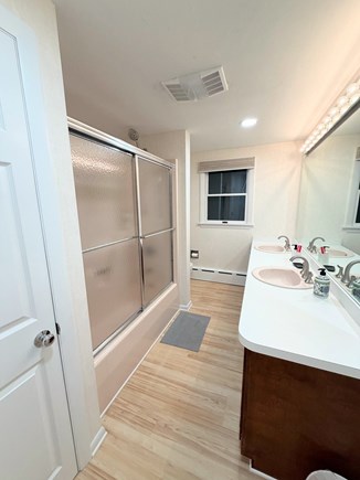 Hyannis Cape Cod vacation rental - Bathroom 1