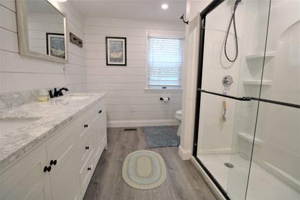Orleans Cape Cod vacation rental - Bathroom