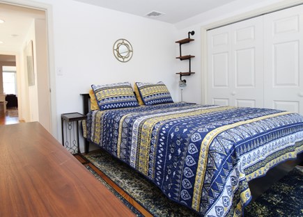 Wellfleet Cape Cod vacation rental - 2nd floor queen
