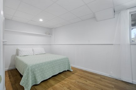 Falmouth Cape Cod vacation rental - Queen bedroom