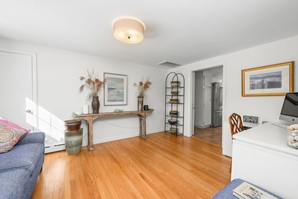 Chatham Cape Cod vacation rental - Siting room