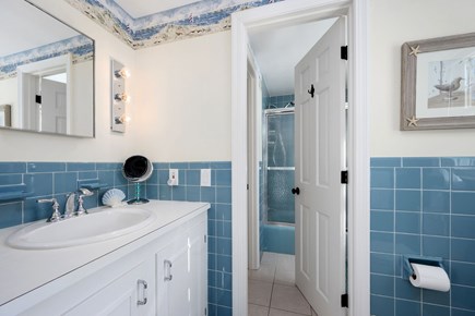 South Yarmouth Cape Cod vacation rental - Bathroom 1- Full Bathroom - Ensuite to Bedroom 1 - Main Level