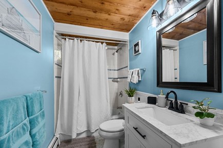 Sandwich Cape Cod vacation rental - Bathroom 2: Full Bath with Tub/Shower Combo – Lower Level