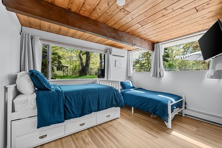 Sandwich Cape Cod vacation rental - Two Twin Beds + One Twin Trundle (3 Twin Beds Total) – Lower Level