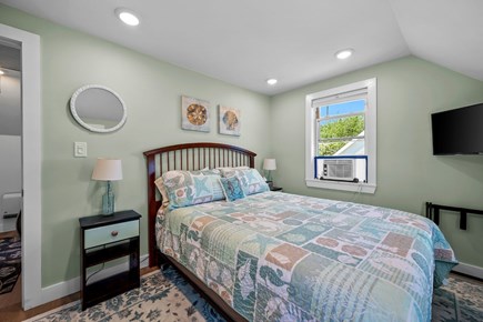 Wareham MA vacation rental - Bedroom 2: Queen- 2nd Floor