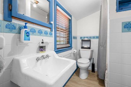 Bourne, Buzzards Bay Cape Cod vacation rental - Bathroom 2: Shower and tub combo- 2nd Floor