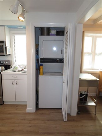 Falmouth Cape Cod vacation rental - Laundry