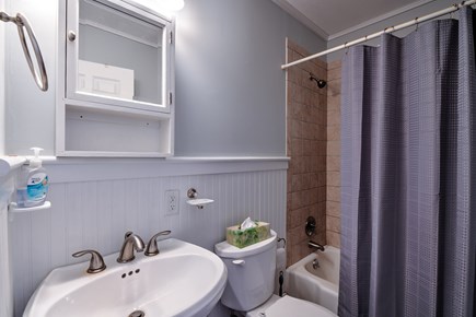 Sandwich Cape Cod vacation rental - Full Bathroom #2 with shower/tub.