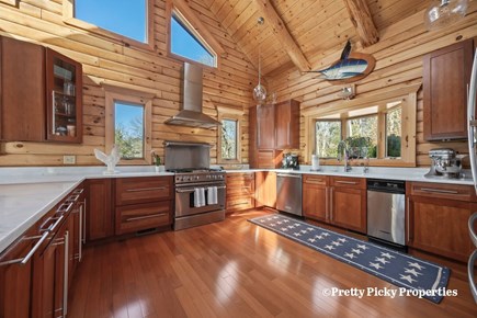 Yarmouth Port Cape Cod vacation rental - A chef's kitchen