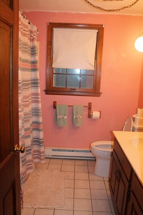 Eastham, Cooks Brook - 4002 Cape Cod vacation rental - First floor full bathroom
