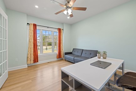 Yarmouth Cape Cod vacation rental - Sofa bed in the office area