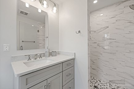 Yarmouth Cape Cod vacation rental - Private bath for guest bedroom #2