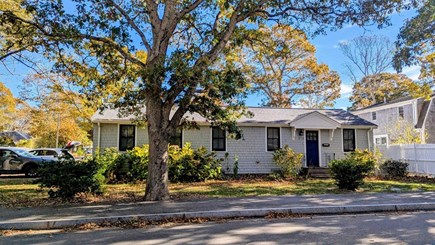 Falmouth Cape Cod vacation rental - Outside front