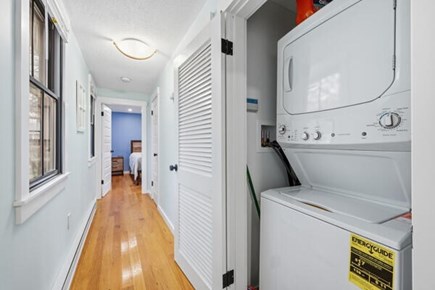 Falmouth Cape Cod vacation rental - Laundry