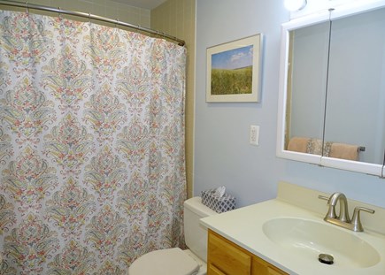 Brewster, Ocean Edge Resort Cape Cod vacation rental - Main floor full bath with tub 