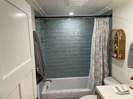 Falmouth Cape Cod vacation rental - Bath