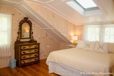 West Hyannisport Cape Cod vacation rental - Guest Bedroom #5 Second Level King/Twin Bedroom