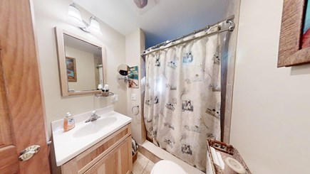 Wellfleet Cape Cod vacation rental - Full Bath with Shower