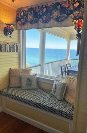 Sagamore Beach Cape Cod vacation rental - Window seat in Kitchen